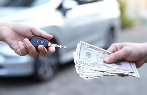 自售中古車的買賣雙方，在交易過程中會面臨到哪些風險跟哪一些細節，標車酷小助手告訴你！