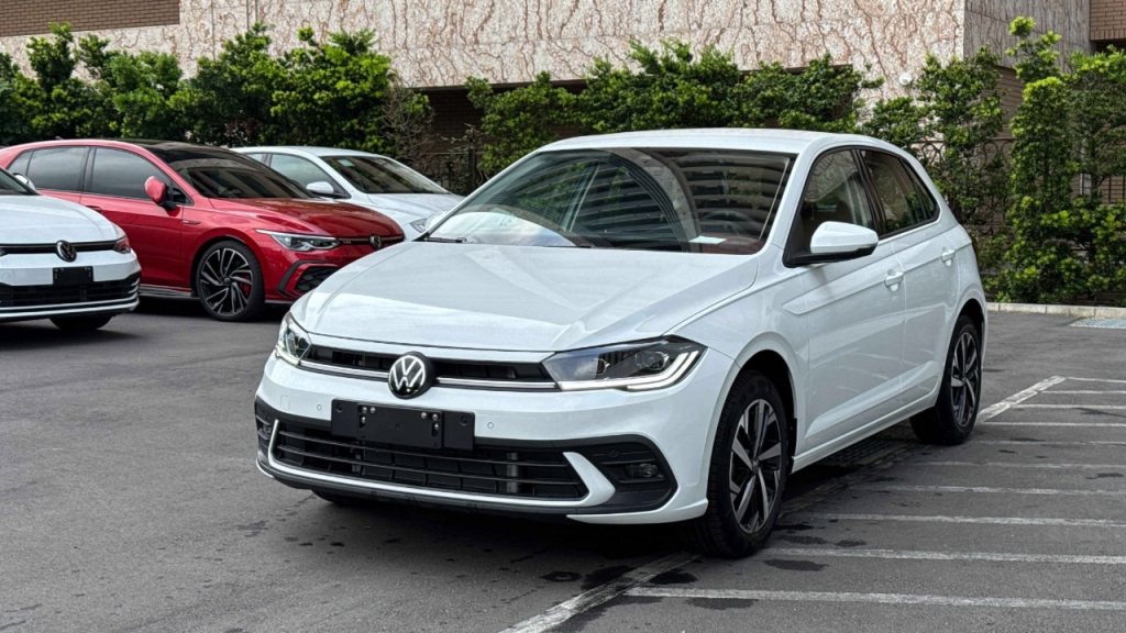 里程不到百公里 2024 VＷ Polo 230 TSI Tech 只要73萬就能入手！