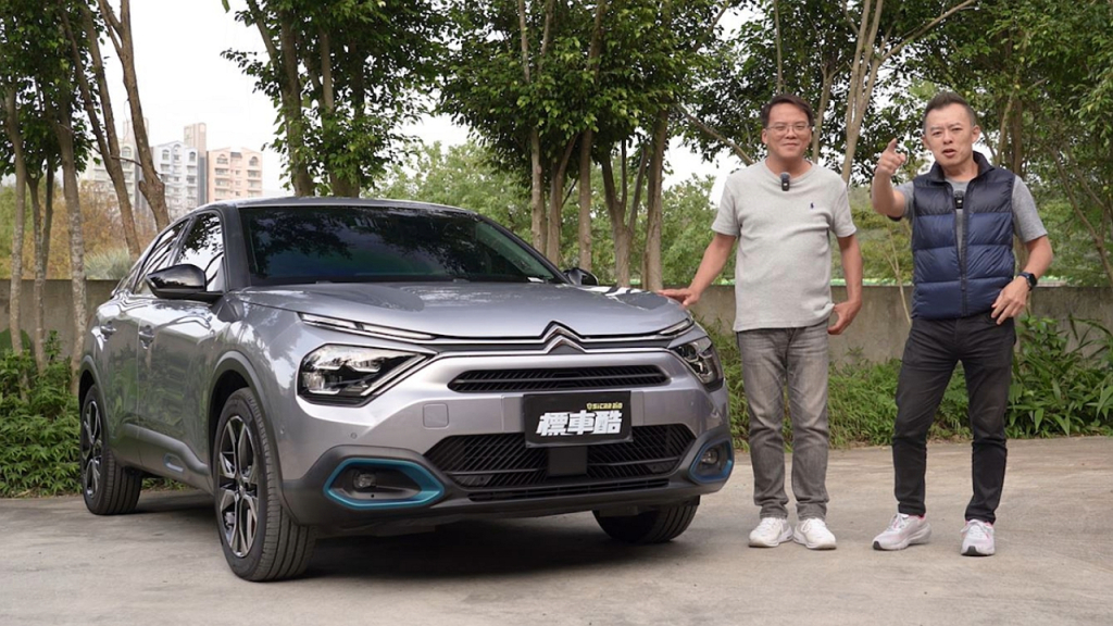 里程僅跑1萬！「車媒小七」割愛純電跨界休旅E-C4 標車酷獨家競標