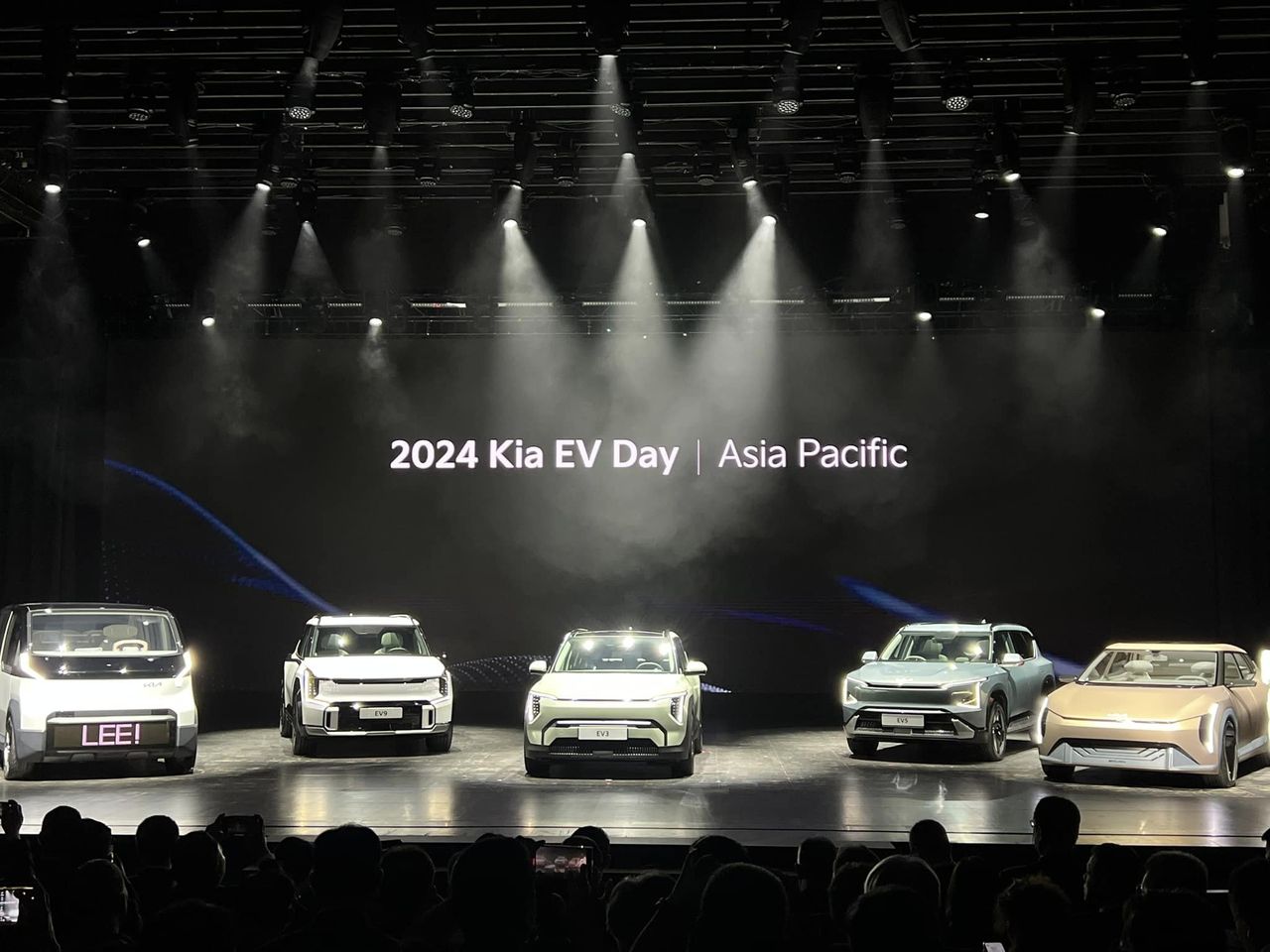 「2024 Kia EV Day」 展示了全新世代的純電車款與概念車｜SiCAR 愛車酷