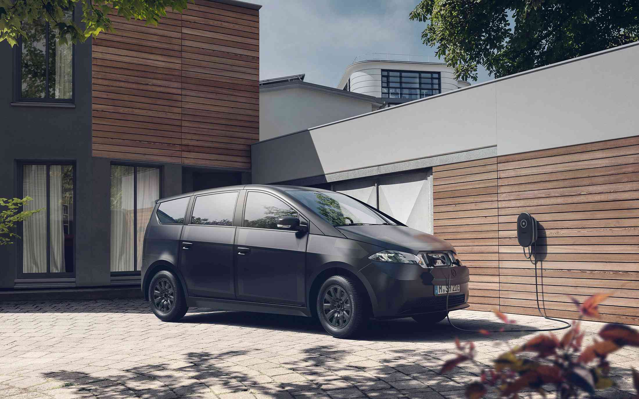 新能源市場搶佔先機！德國 Sono Motors 推出全新太陽能電動車 Sion 百萬內就能入手