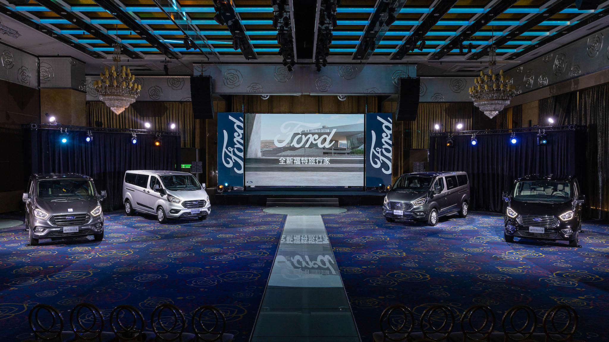 New Ford Tourneo Custom福特旅行家 配備升級不加價全新導入9人座Kombi車型 強勢攻占台灣商旅市場
