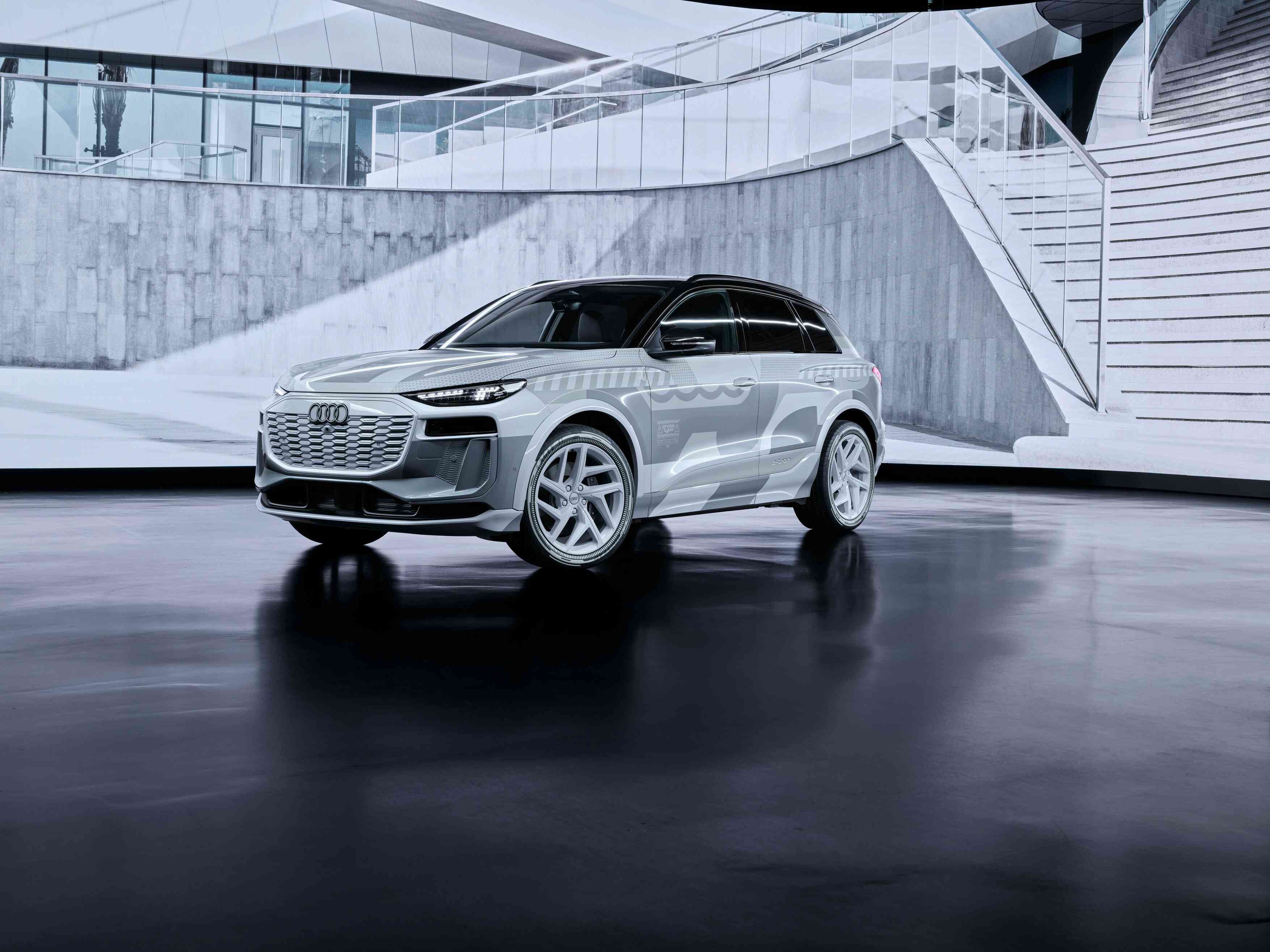 IAA 2023慕尼黑國際車展：Audi全球首演新世代Q6 e-tron內裝設計
