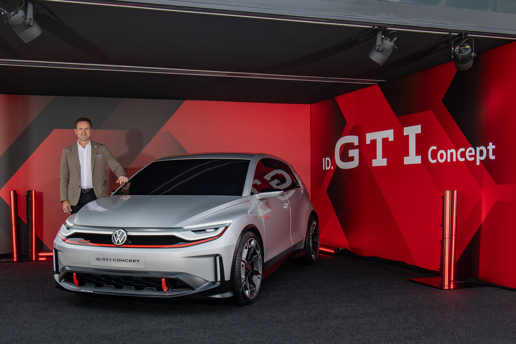 Volkswagen以設計為策略導向 展望電動車未來 性能與電動兼具 The ID. GTI 概念車於2023 IAA全球首演