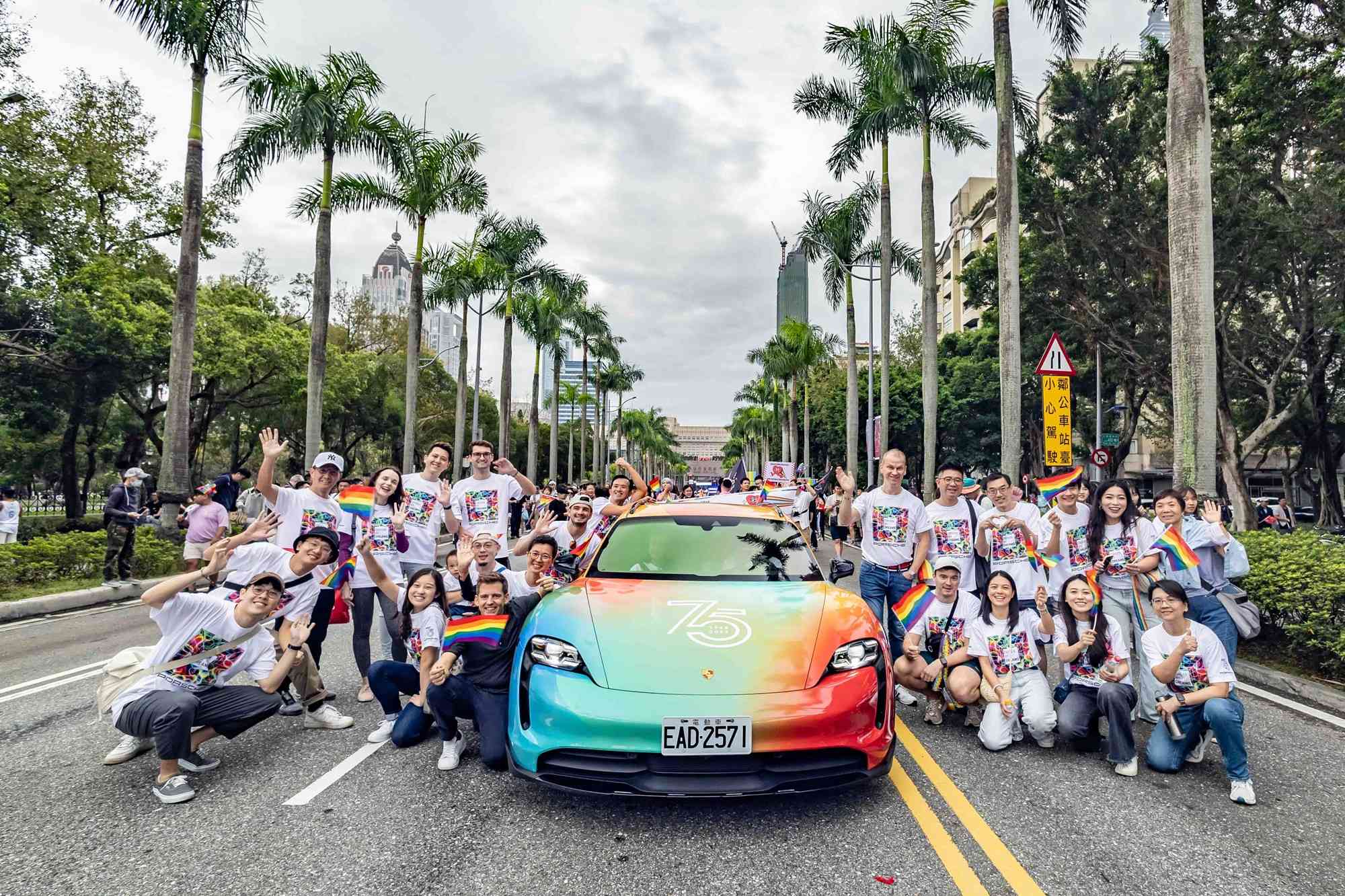 台灣保時捷首次參與2023 Taiwan Pride踏上多彩多姿的夢想之路：台灣保時捷為多元共融而行