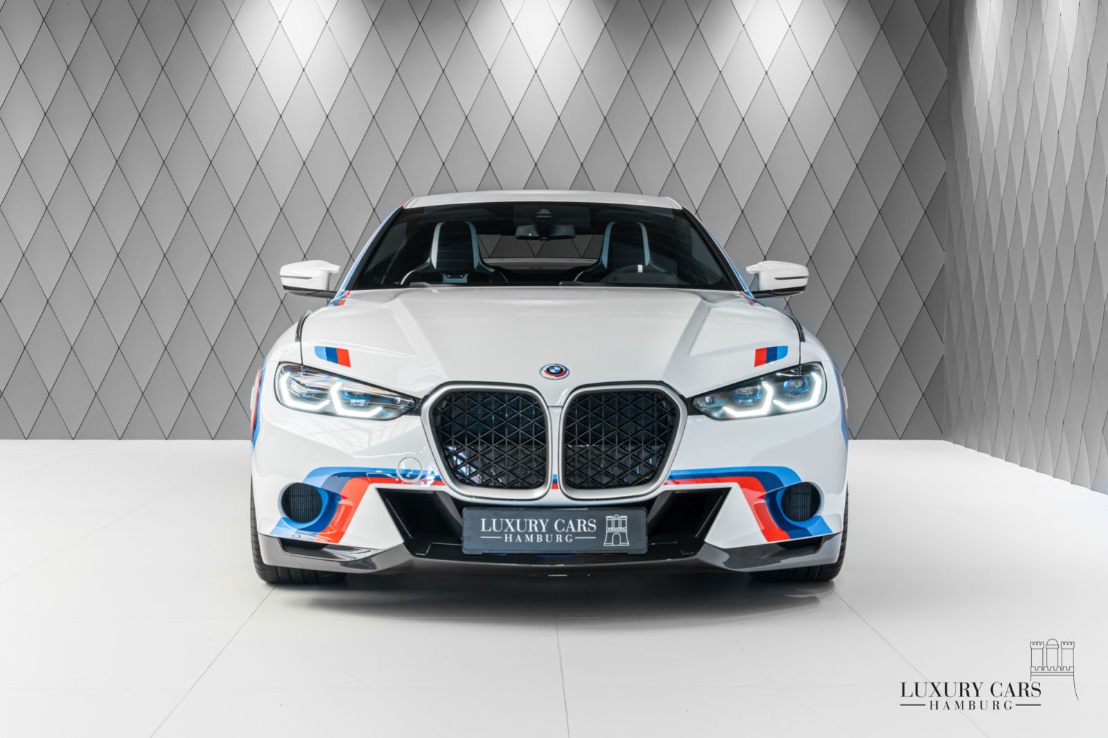 全球限量50輛 2022年50週年版BMW 3.0 CSL網賣4300萬！