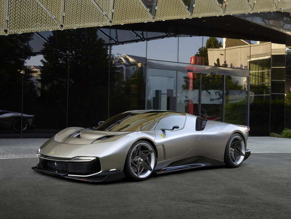 Ferrari Roma Spider榮獲2024年度紅點大獎最高殊榮